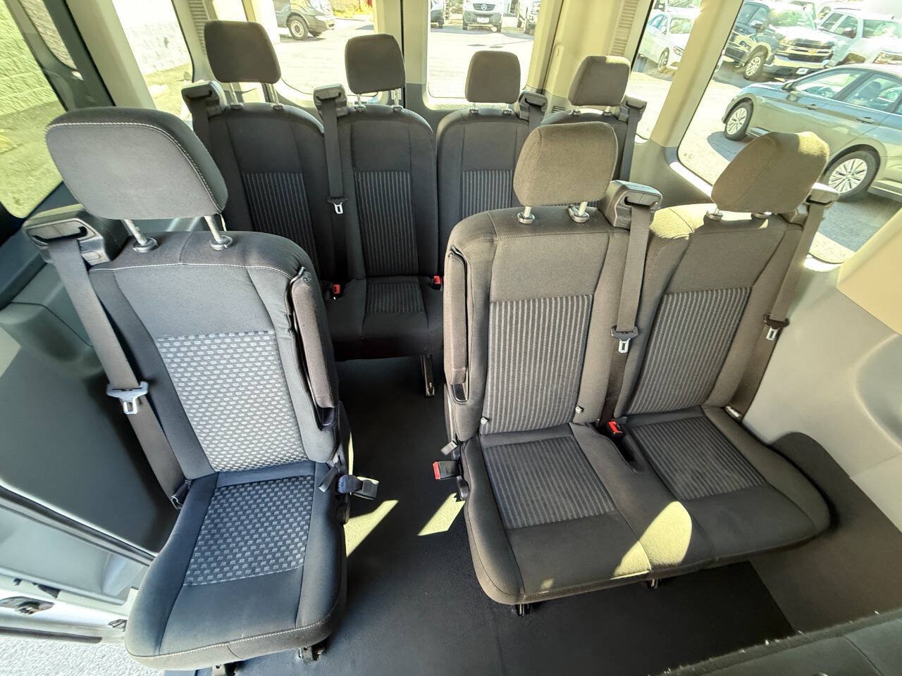 Used 2017 Ford Transit 350 XLT RWD image 9
