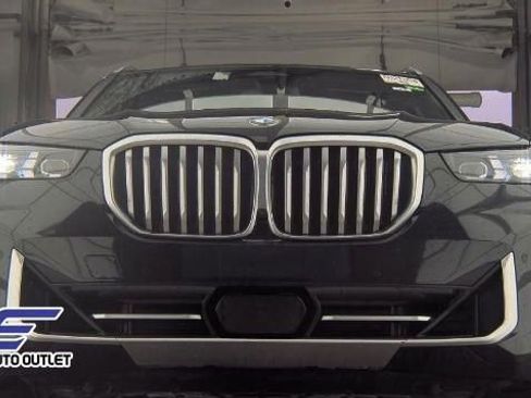 Used 2024 BMW X5 xDrive40i w/ Premium Package AWD/4WD image 2