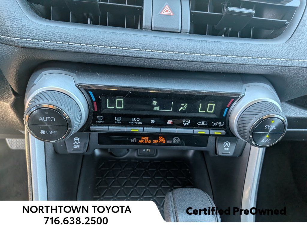Used 2025 Toyota RAV4 XLE AWD/4WD image 21