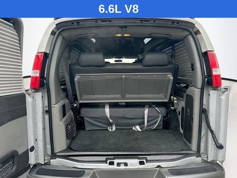 Used 2022 Chevrolet Express 2500 w/ Enhanced Convenience Package image 9