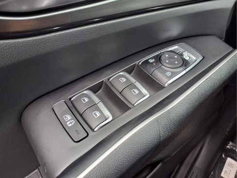 New 2026 Kia Sorento LX FWD image 13