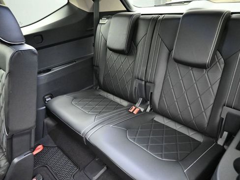 Used 2024 Volkswagen Atlas SEL Premium R-Line image 11