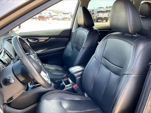 Used 2019 Nissan Rogue SL image 18