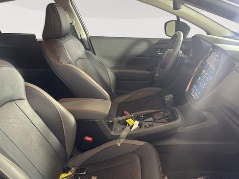 Certified 2025 Subaru Crosstrek 2.5i Limited w/ Crosstrek Mirror Package image 10