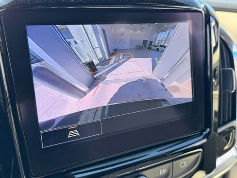 Certified 2023 Chevrolet Traverse LT AWD/4WD image 4
