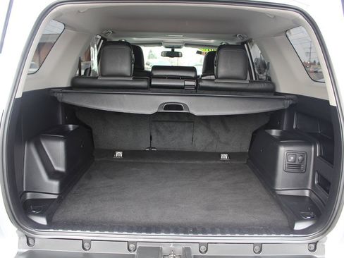 Used 2015 Toyota 4Runner SR5 Premium image 34