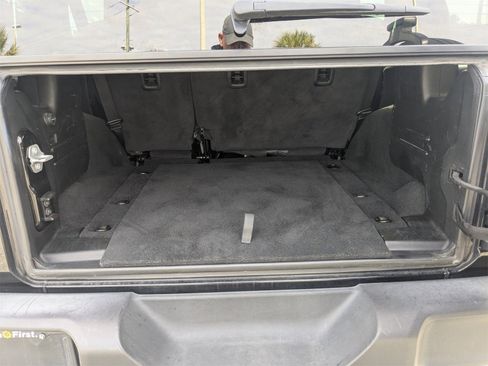 Used 2020 Jeep Wrangler Unlimited Sport S image 13