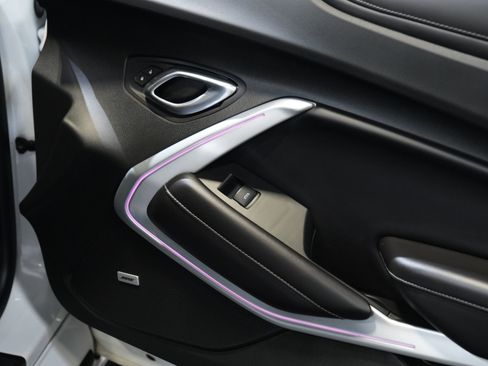 Used 2019 Chevrolet Camaro SS RWD image 24