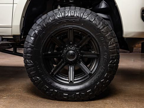 Used 2024 RAM 2500 Limited image 12