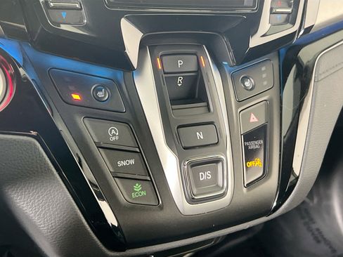 Used 2023 Honda Odyssey Touring image 17