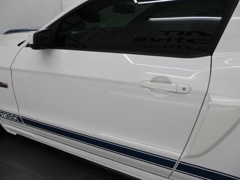 Used 2011 Ford Mustang GT Premium RWD image 38