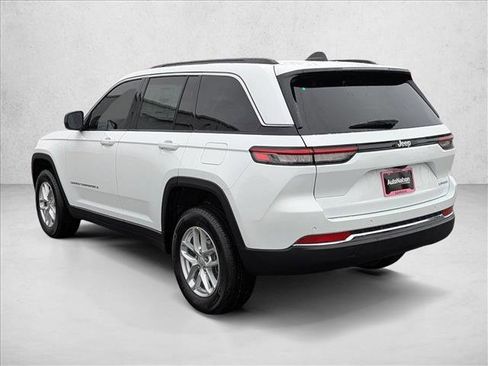 New 2025 Jeep Grand Cherokee Laredo X image 7