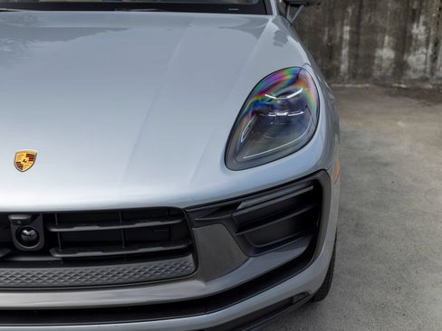 New 2026 Porsche Macan Turbo AWD/4WD image 16