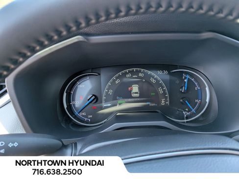 Used 2025 Toyota RAV4 XLE AWD/4WD image 8