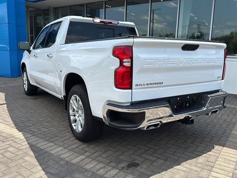 Used 2022 Chevrolet Silverado 1500 LTZ w/ Technology Package AWD/4WD image 3