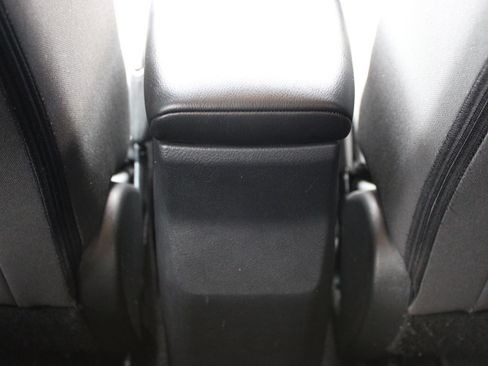 Used 2025 Nissan Kicks SV image 35