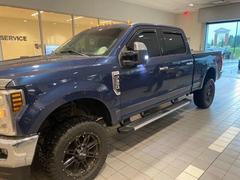 Used 2019 Ford F350 XLT w/ XLT Premium Package AWD/4WD image 1