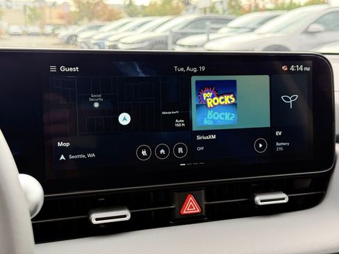 New 2025 Hyundai Ioniq 5 SEL image 18