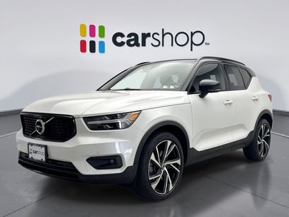 Used 2022 Volvo XC40 T5 R-Design