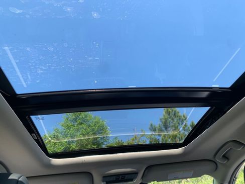 New 2026 Nissan Pathfinder SL FWD image 18