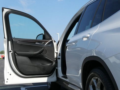 Used 2024 BMW X3 xDrive30i image 32