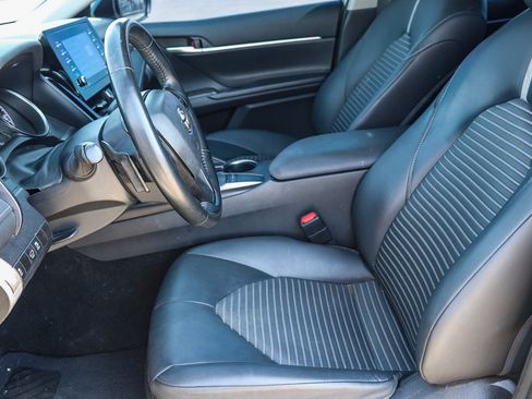 Used 2023 Toyota Camry SE w/ Convenience Package FWD image 16