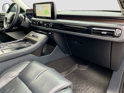 Used 2025 Lincoln Aviator Reserve w/ Equipment Group 201A image 31