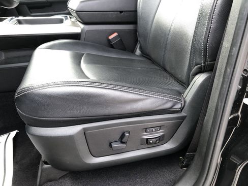 Used 2018 RAM 2500 Laramie w/ Sport Appearance Group image 22