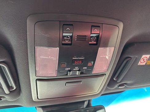 Used 2021 Lexus GX 460 Premium image 18