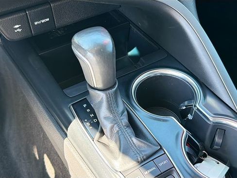 Used 2019 Toyota Camry XSE FWD image 16