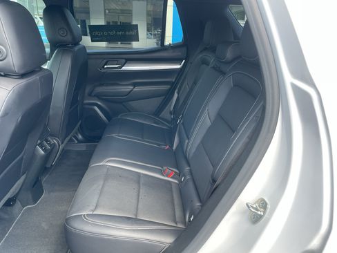 Certified 2026 GMC Terrain Elevation w/ Elevation Premium Package FWD image 12