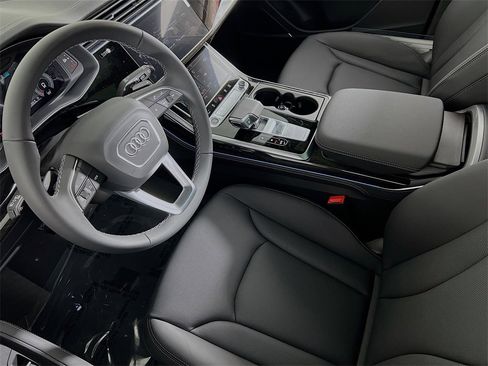 New 2026 Audi Q8 Premium Plus image 23