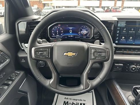 Used 2025 Chevrolet Silverado 1500 High Country w/ High Country Premium Package AWD/4WD image 33