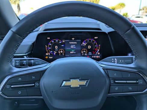 Used 2025 Chevrolet Tahoe High Country image 33