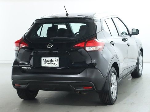 Used 2019 Nissan Kicks S image 45