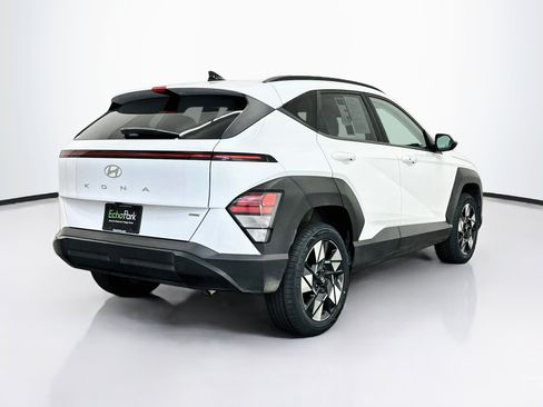 Used 2025 Hyundai Kona SEL AWD/4WD image 9