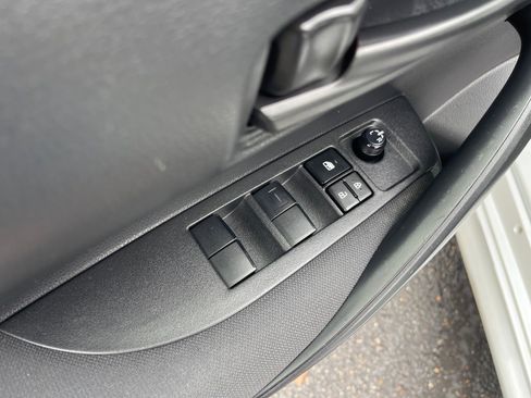 Used 2022 Toyota Corolla LE FWD image 8