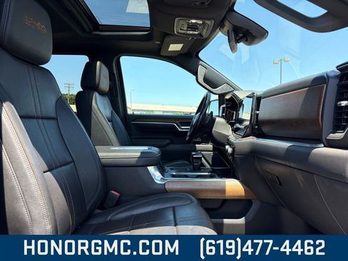 Used 2022 Chevrolet Silverado 1500 High Country image 22