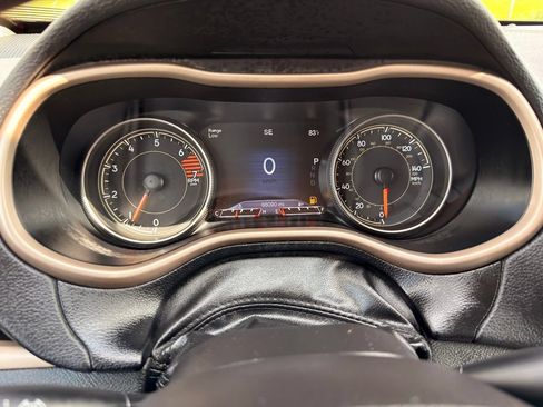 Used 2016 Jeep Cherokee Limited AWD/4WD image 36