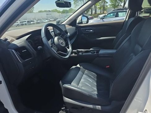 Used 2023 Nissan Rogue Platinum AWD/4WD image 11