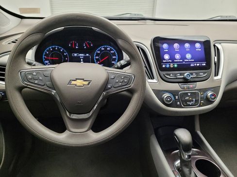 Used 2021 Chevrolet Malibu LS FWD image 22