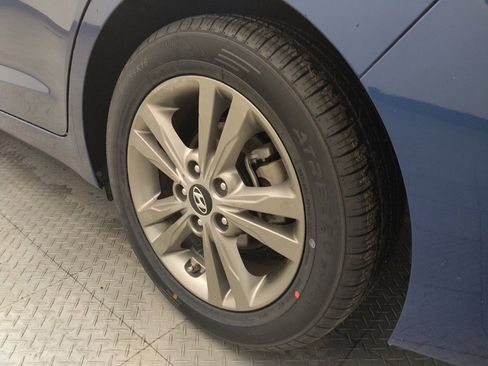 Used 2018 Hyundai Elantra SEL image 31