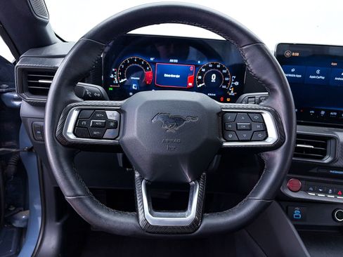 Used 2025 Ford Mustang Coupe RWD image 27