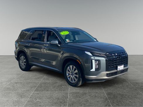 Used 2024 Hyundai Palisade SEL FWD image 7