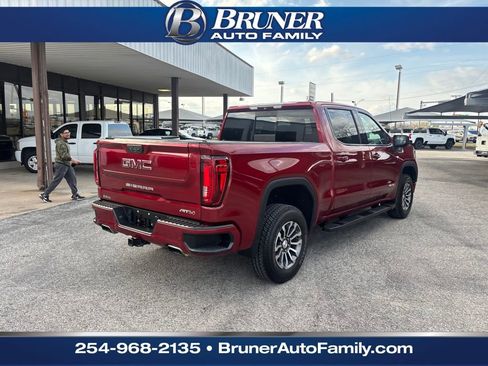 Used 2019 GMC Sierra 1500 AT4 w/ Off Road Performance Package image 5