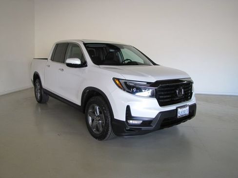 Used 2023 Honda Ridgeline RTL-E image 3