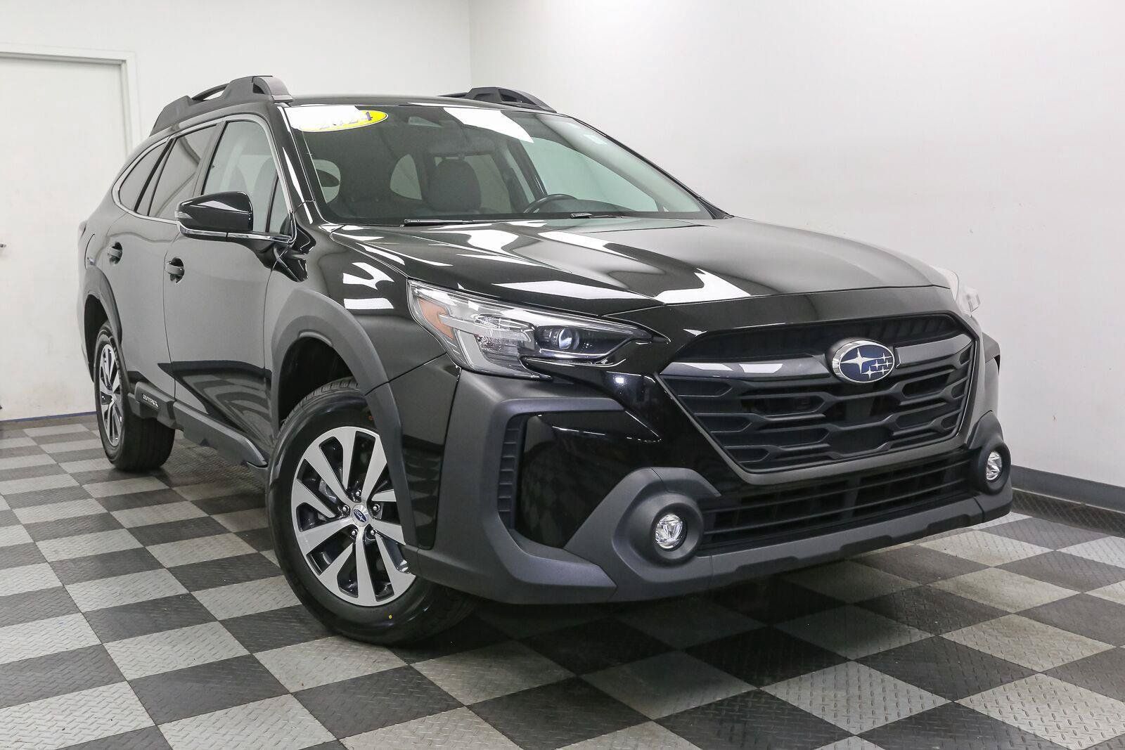 Used 2024 Subaru Outback Premium AWD/4WD image 2