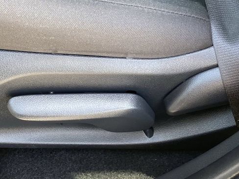 Certified 2025 Toyota RAV4 LE image 27