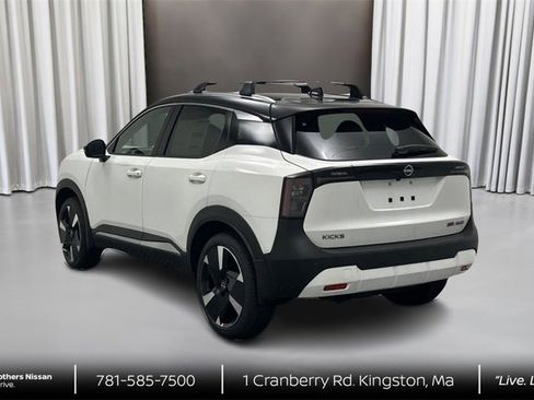 New 2026 Nissan Kicks SR w/ SR Premium Package image 7