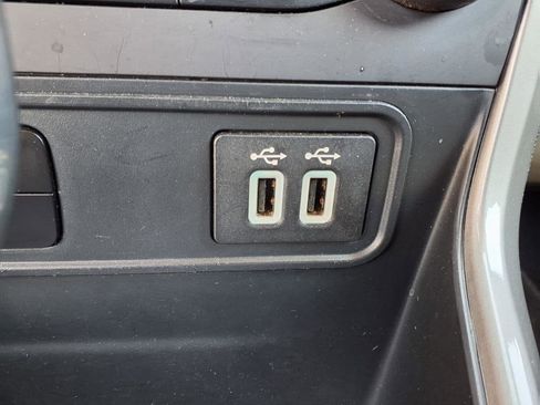 Used 2021 Ford EcoSport Titanium image 14